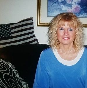 Meet your Posher, Debra